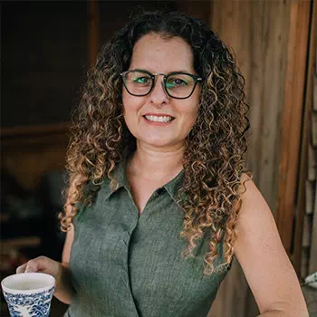 אני יכולה להגיד בפה מלא שבלי הקורס, אני לא בטוחה שהייתי מצליחה. הקורס לימד אותי את הדגשים החשובים להצלחת הפרויקט הן בפן האיש והן בפן המקצועי. הבנתי באמצעותו את התהליך, את השוק בו אני נמצאת ובגדול כיצד לעשות את זה נכון."
