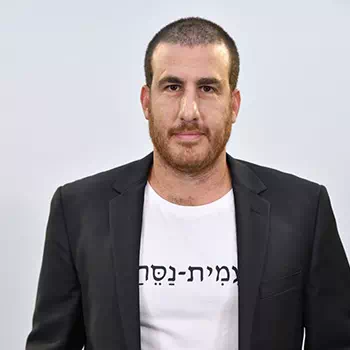 "כקבוצה של עורכי דין ותיקים, פקפקנו בצורך שלנו בליווי מקצועי לתהליך של גיוס המונים. עזרתם לנו לתכנן את הפרויקט, לאפיין אותו, לבנות אותו בצורה מיטבית, לדייק את המסרים והכי חשוב – להצליח בו. מזל שבחרנו בקורס למימון המונים. תודה על הכל."